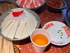 -赵美丽·重庆社区火锅·直营店(火车东站·中豪国际店)