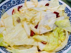 手撕包菜-昱龙大盆牛蛙馆(三兴街总店)