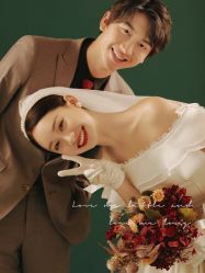 -易摄影婚纱摄影工作室