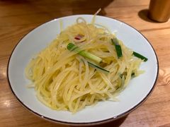 酸辣土豆丝-胡子大厨·超级小炒肉(晶耀前滩店)
