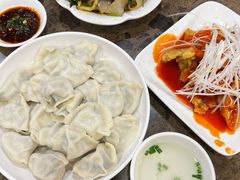 -周家大连水饺(美专校街店)