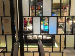 -广州万富希尔顿酒店·感趣自助餐厅·金秋蟹宴生蚝海鲜刺身