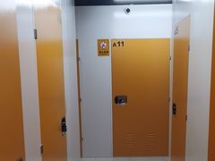 -安东易迷你自助仓储寄存仓库(杨浦店)