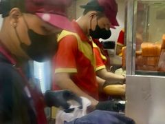 -Bánh Mì Huynh Hoa