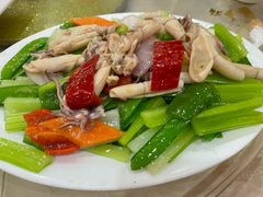 芹菜荷兰豆炒鱿鱼-文海饭店(朝阳路店)