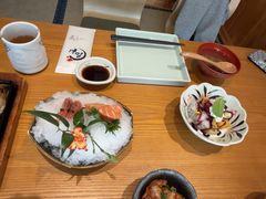 -花和海鲜自助(梅江店)