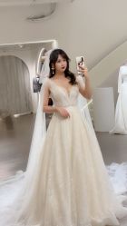 -艾米丽婚纱礼服