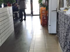大堂-八两八金·莱芜特色炒鸡(市南漳浦路店)