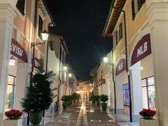 -佛罗伦萨小镇广佛名品奥特莱斯(疏港路店)