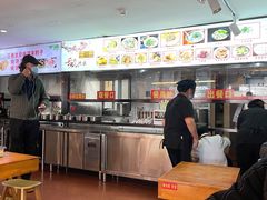 -刘记羊汤·烧饼夹肘子