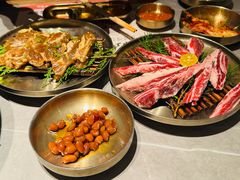 -草家酱蟹炭火烤肉店(珲春南路一店)