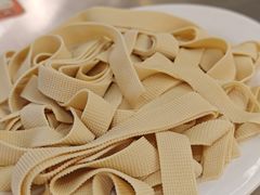 -胡须佬鸡煲四季火锅店(石厦西村直营店)