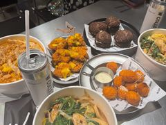 -W COLLECTIVE  DESSERT SHOP