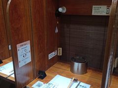 -独食火锅·半米屋台(直营总店)