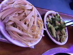 -曹丞相·地锅鸡·地锅鱼(武林店)