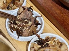 -良米山·云南野生菌过桥米线(上海首店)
