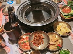 -草家酱蟹炭火烤肉店(珲春南路一店)