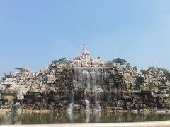 -雪山彩虹谷景区