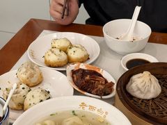 -老西白点心店