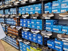 -SKECHERS 斯凯奇(上海国际时尚中心店)