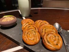 鸭肝酱伴葱油饼-杭州西子湖四季酒店·金沙厅
