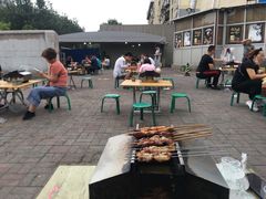 露天位-冯老二羊肉串