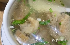 Braised Pork Ribs in Round Bowl