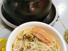 -李记特色罐罐米线(重庆中环大厦店)