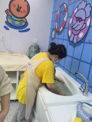 -熊小米专业儿童游泳馆