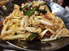 -万重锦·人文川菜馆(骡马市店)