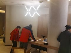 -灸春堂·艾灸·痛症·整脊连锁(之江银泰店)