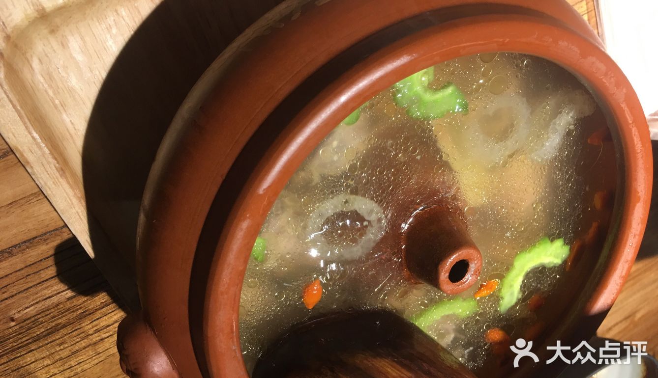 去的时候疫情刚过，店里的人不多，豆制品因为疫情原因没