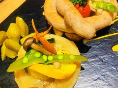 德式烤香肠-威克特披萨汉堡