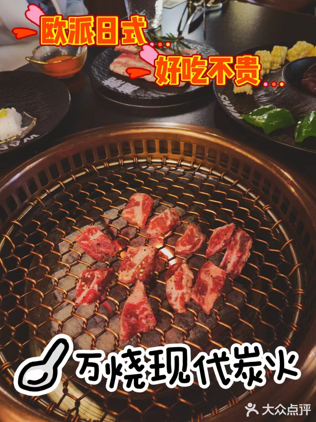 因为这里的服务员是最不像服务员的了