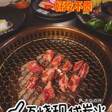 因为这里的服务员是最不像服务员的了