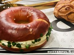 -BUTTERFUL&CREAMOROUS 黄油与面包(万象城店)
