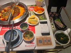 -左庭右院鲜牛肉火锅(金山万达店)