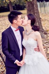 -Flora婚纱礼服定制租赁店