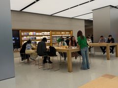 -Apple零售店(新街口店)