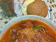 番茄浓汤鸡翅猪扒米线-华嫂冰室(尖沙咀店)