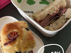 烟熏牛肉三明治-PAOPAO Bakery&Café(港汇店)
