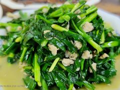 韭菜炒蚬肉-吾介小籠館