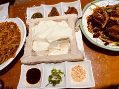 -95号酱骨·一块豆腐(展春园西路店)
