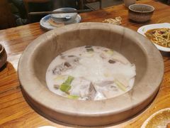 -滇香肴·云南菜蒸汽石锅鱼(云南北路店)
