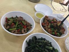 -红色湘菜馆(春风店)