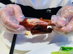 玻璃脆皮乳鸽-香港狮子山下·明星粤菜餐厅(北苑店)