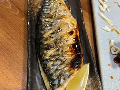 盐烤青花鱼-信日本料理(信义坊店)