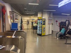 -超鹿运动(达信大厦店)