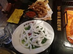 又见小酥肉-老牌坊云南鱼豆花火锅(哈西万达店)