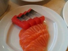 三文鱼，希灵鱼-粤海喜来登酒店·盛宴海鲜牛排自助餐厅(天河城店)